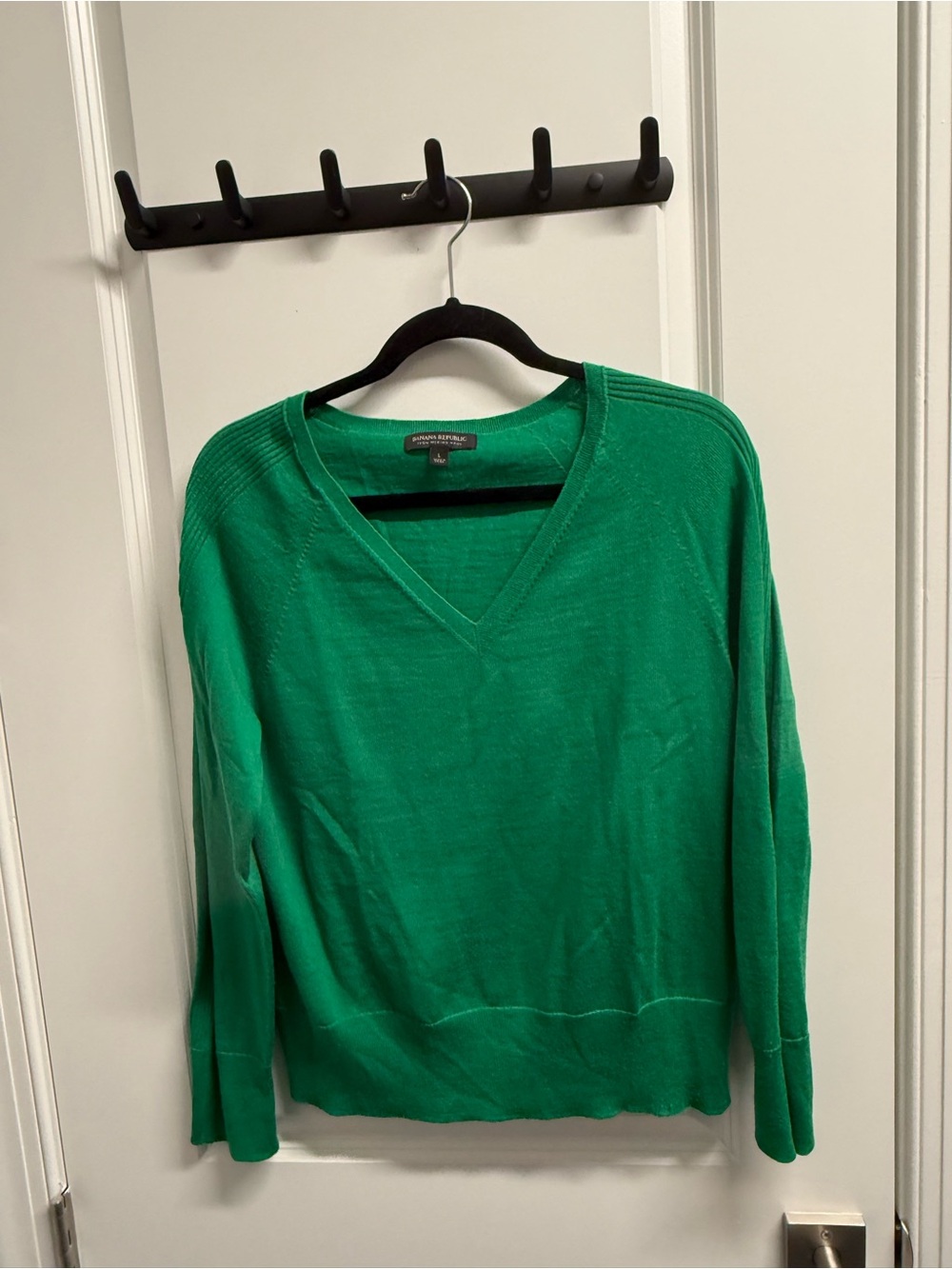 Banana Republic Emerald Green V-Neck Women's Sweater